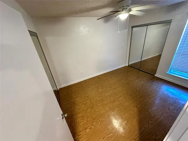 $1,425 | 644 Bellaire Drive, Unit D, Hurst, TX 76053