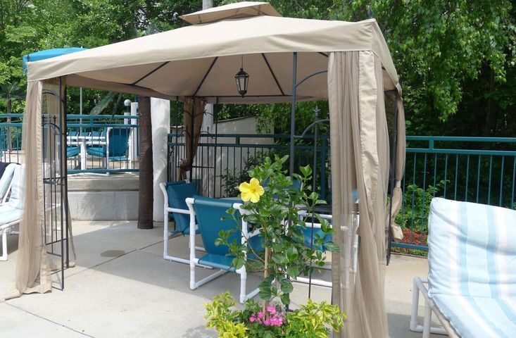 111 Center Street, Unit 355 Lake Geneva, WI 53147 - Photo 16 of 43 Cabanas