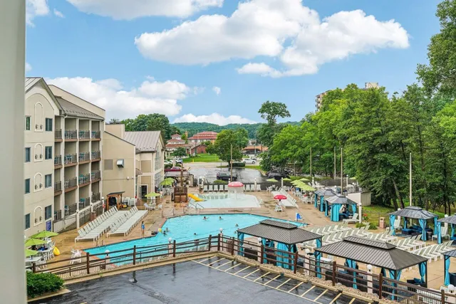 $189,500 | 111 Center Street, Unit 355, Lake Geneva, WI 53147