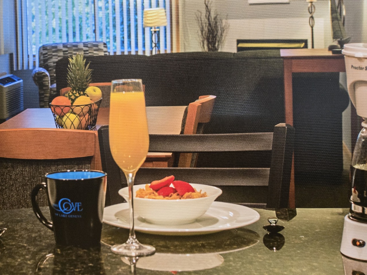 111 Center Street, Unit 355 Lake Geneva, WI 53147 - Photo 42 of 43 Dine In