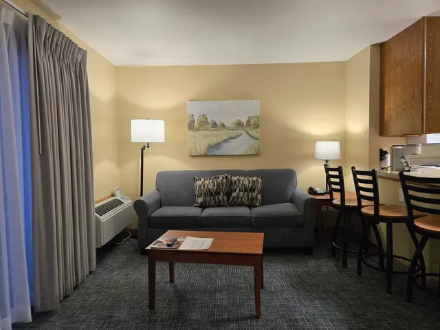 $189,500 | 111 Center Street, Unit 355, Lake Geneva, WI 53147