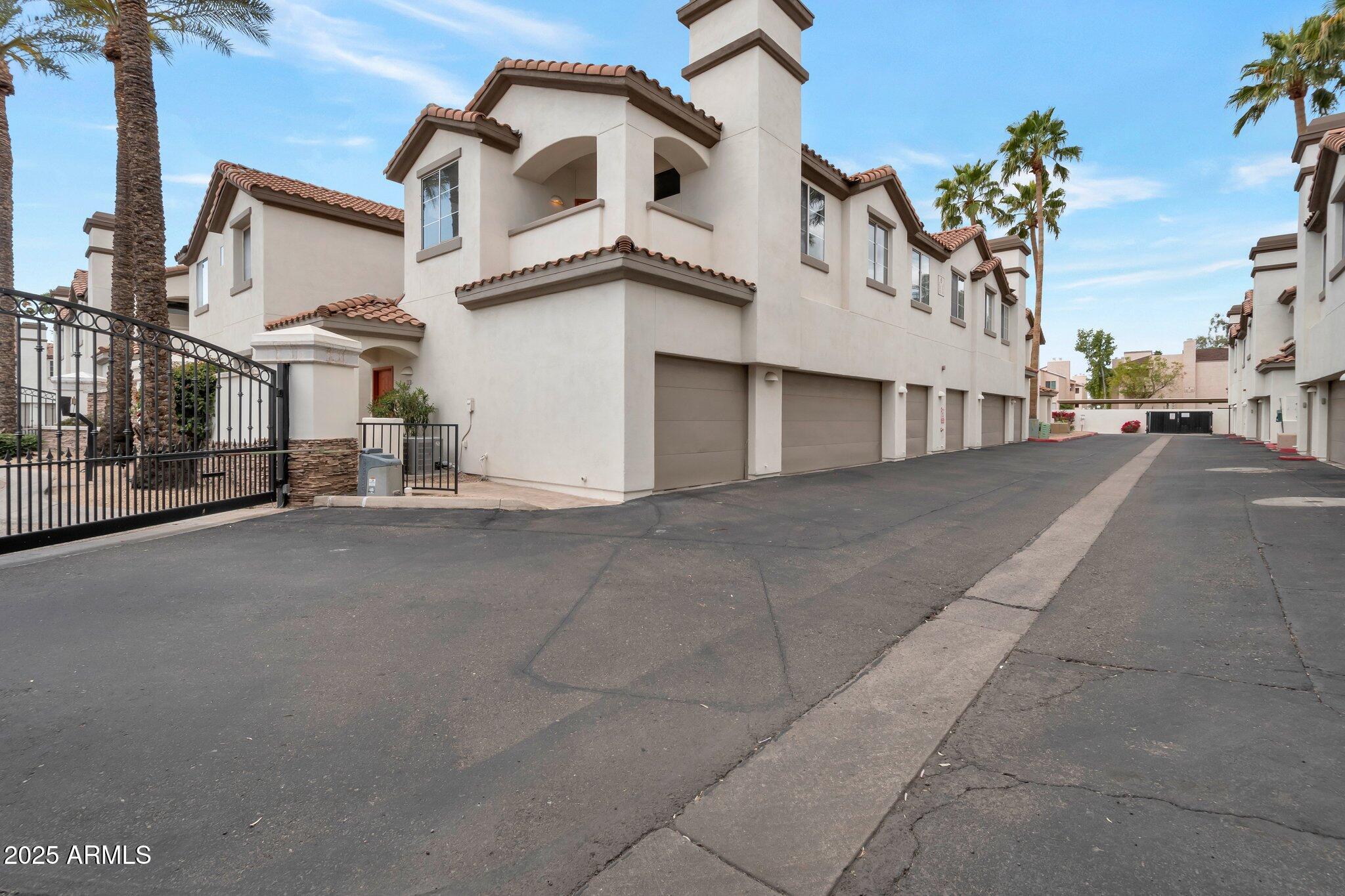 2992 North Miller Road, Unit A212 Scottsdale, AZ 85251 - Photo 8 of 29 A212, 2992 N MILLER RD, Scottsdale
