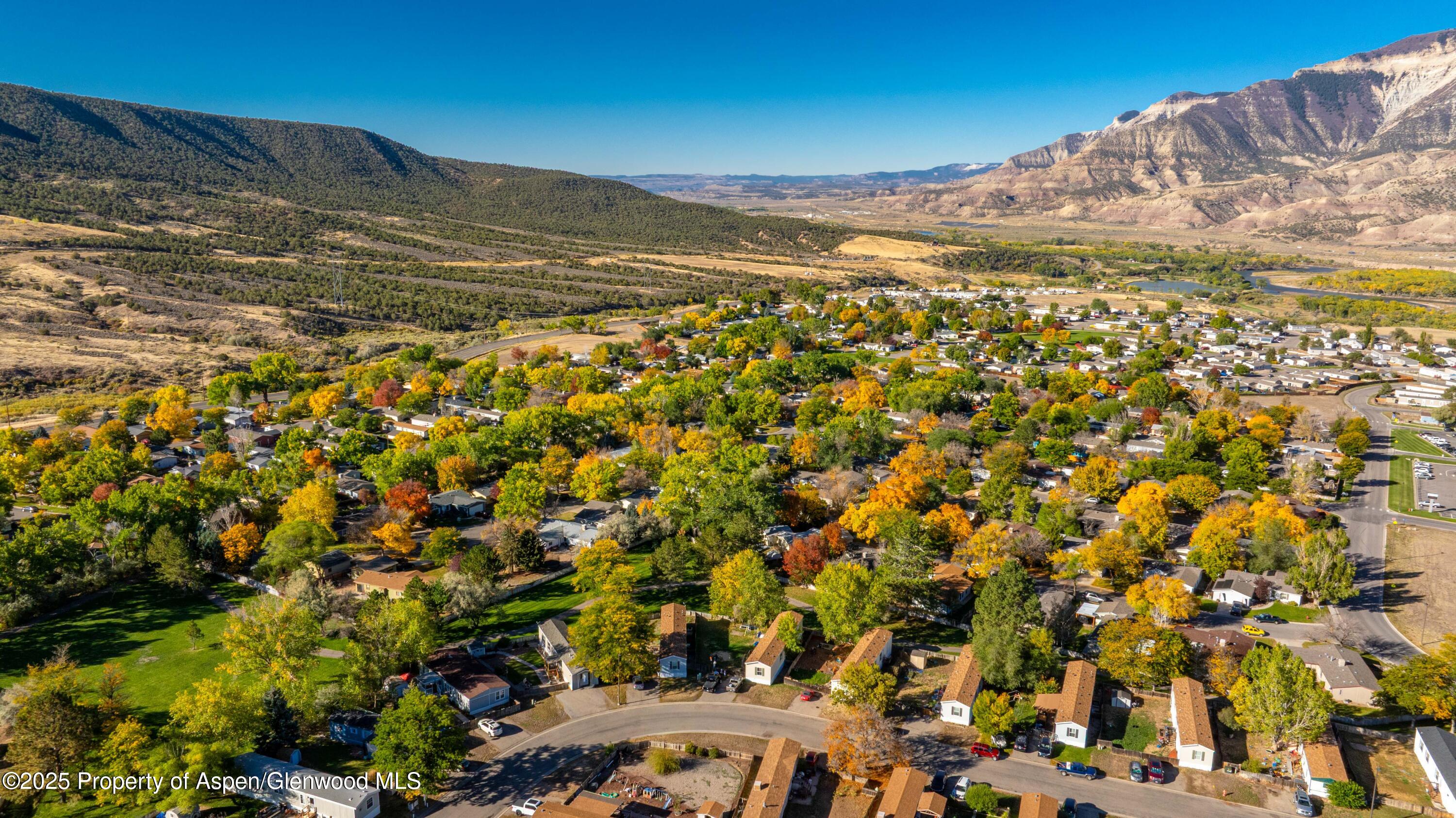116 Iron Wedge Circle Parachute, CO 81635 - Photo 18 of 20 a view of ocean