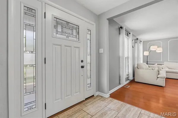 $419,900 | 1912 Springtree Drive, Maryland Heights, MO 63043
