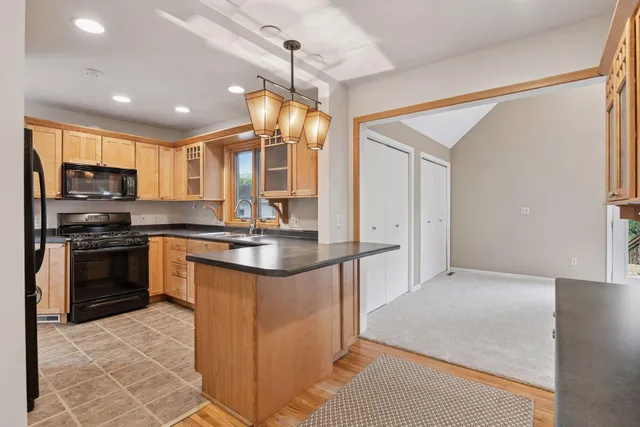 $399,900 | 1913 Morgan Avenue, St. Paul, MN 55116