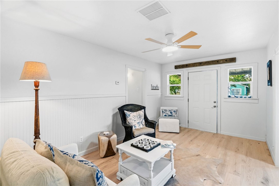 405 Broadway Street Fulton, TX 78382 - Photo 7 of 27