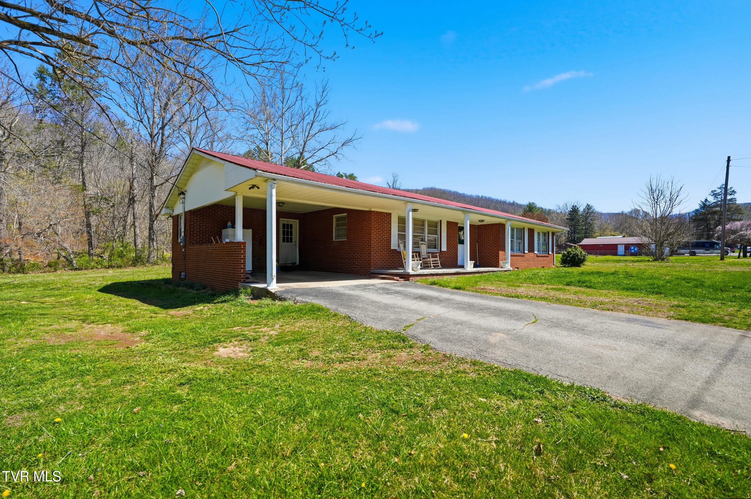 805 Rock Creek Road Erwin, TN 37650 - Photo 3 of 29 1_805 rock creek rd-1
