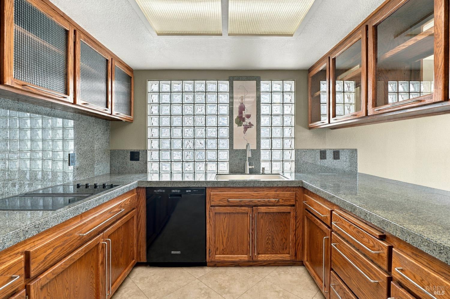 1672 Deer Run Santa Rosa, CA 95405 - Photo 17 of 45 Gallery Image 17