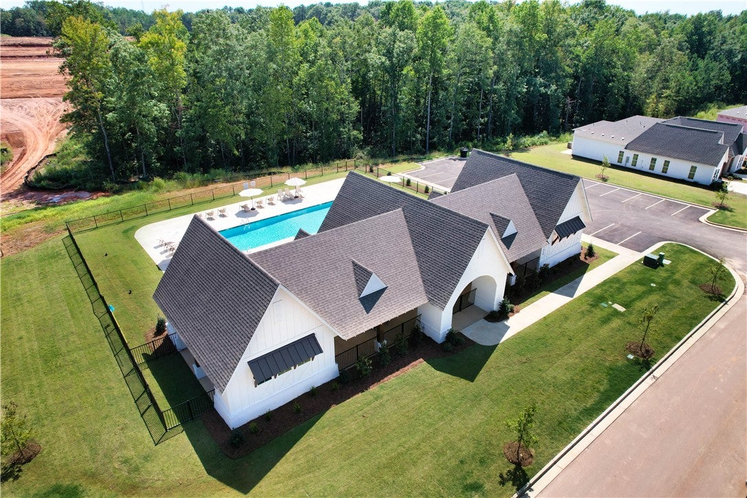 810 Hunters Way Opelika, AL 36801 - Photo 5 of 11 Gallery Image 5