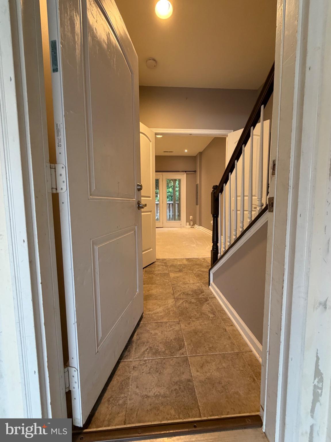 25333 Wakestone Terrace Chantilly, VA 20152 - Photo 52 of 109 Inviting entryway with staircase charm.