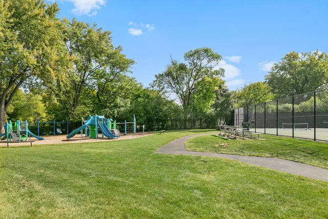 $849,700 | 185 Cold Spring Road, Barrington, IL 60010