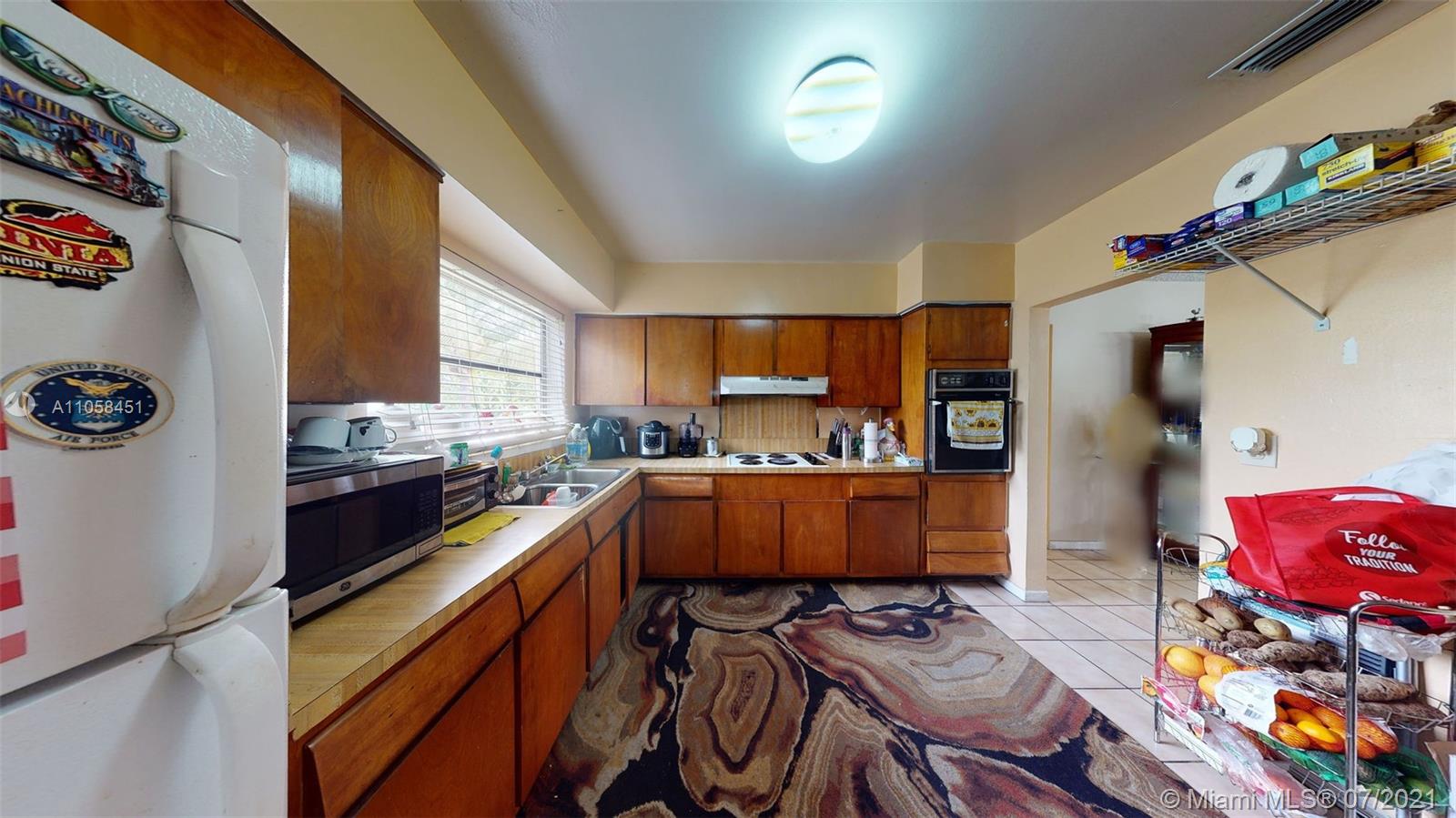 19441 Whispering Pines Road Cutler Bay, FL 33157 - Photo 20 of 29