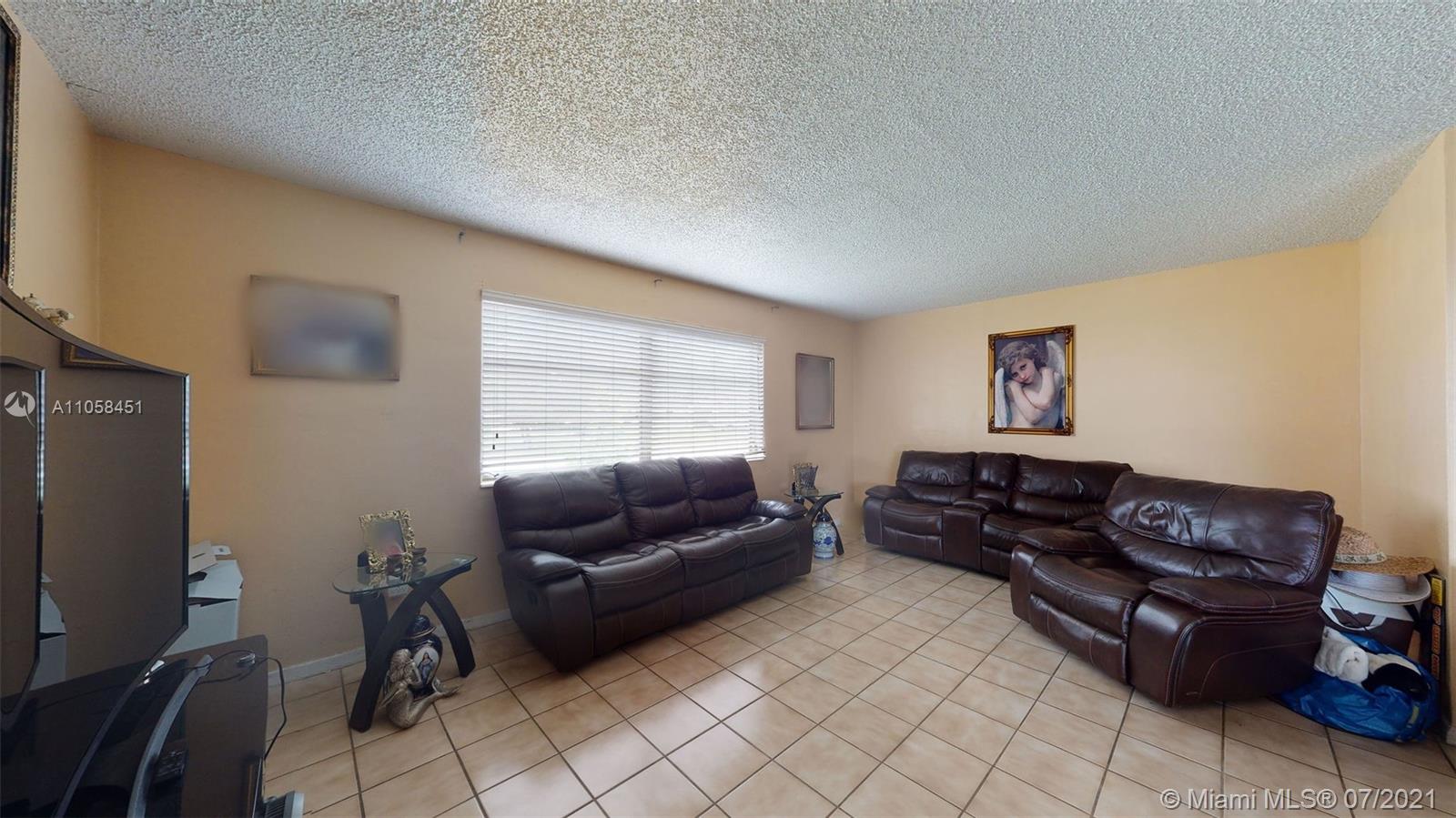 19441 Whispering Pines Road Cutler Bay, FL 33157 - Photo 7 of 29