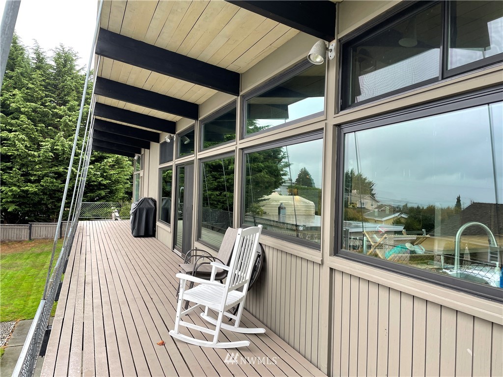 3907 R Avenue Anacortes, WA 98221 - Photo 8 of 39 Gallery Image 8