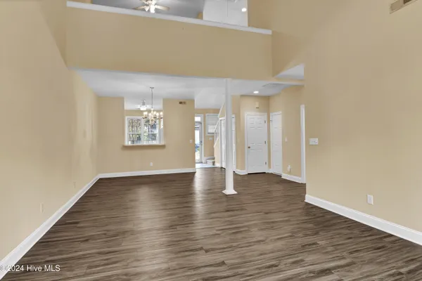 $2,100 | 233 Racine Drive, Unit 37, Wilmington, NC 28403