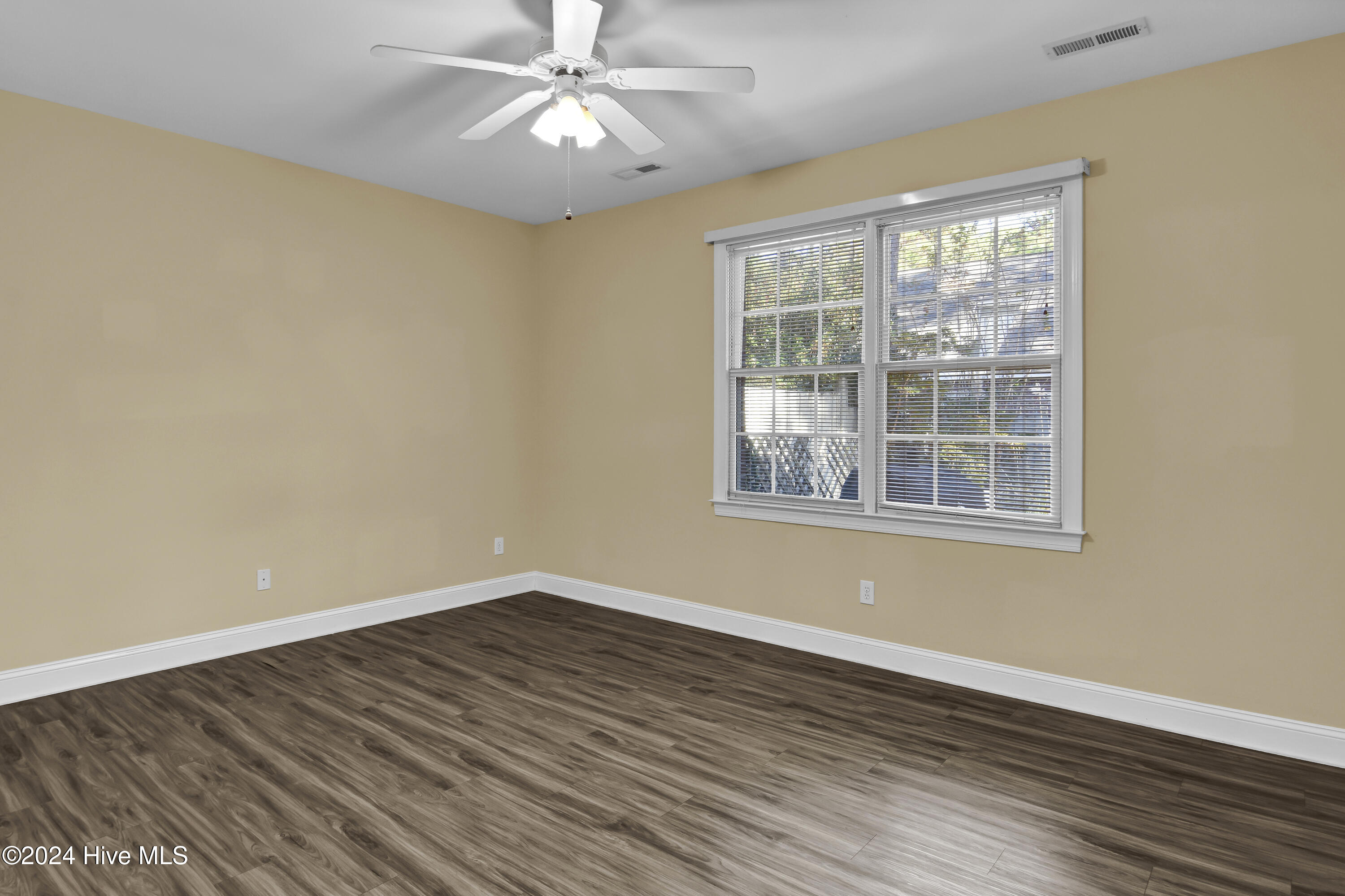 233 Racine Drive, Unit 37 Wilmington, NC 28403 - Photo 14 of 28 DSC_3714