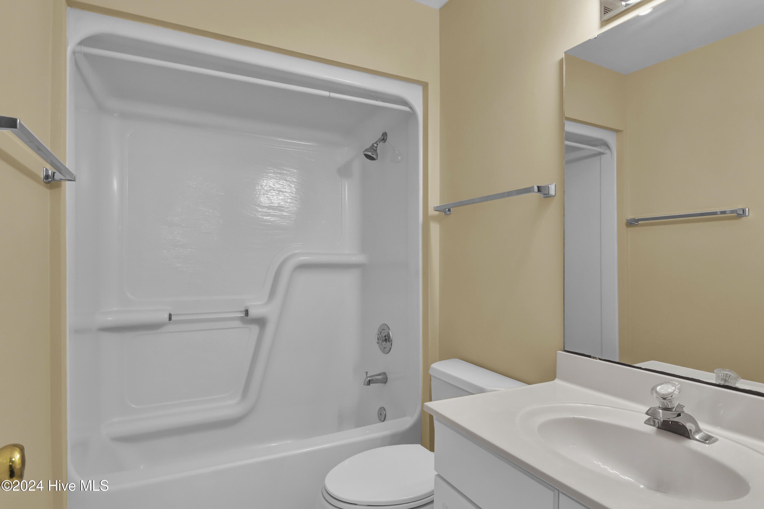 233 Racine Drive, Unit 37 Wilmington, NC 28403 - Photo 23 of 28 DSC_3759