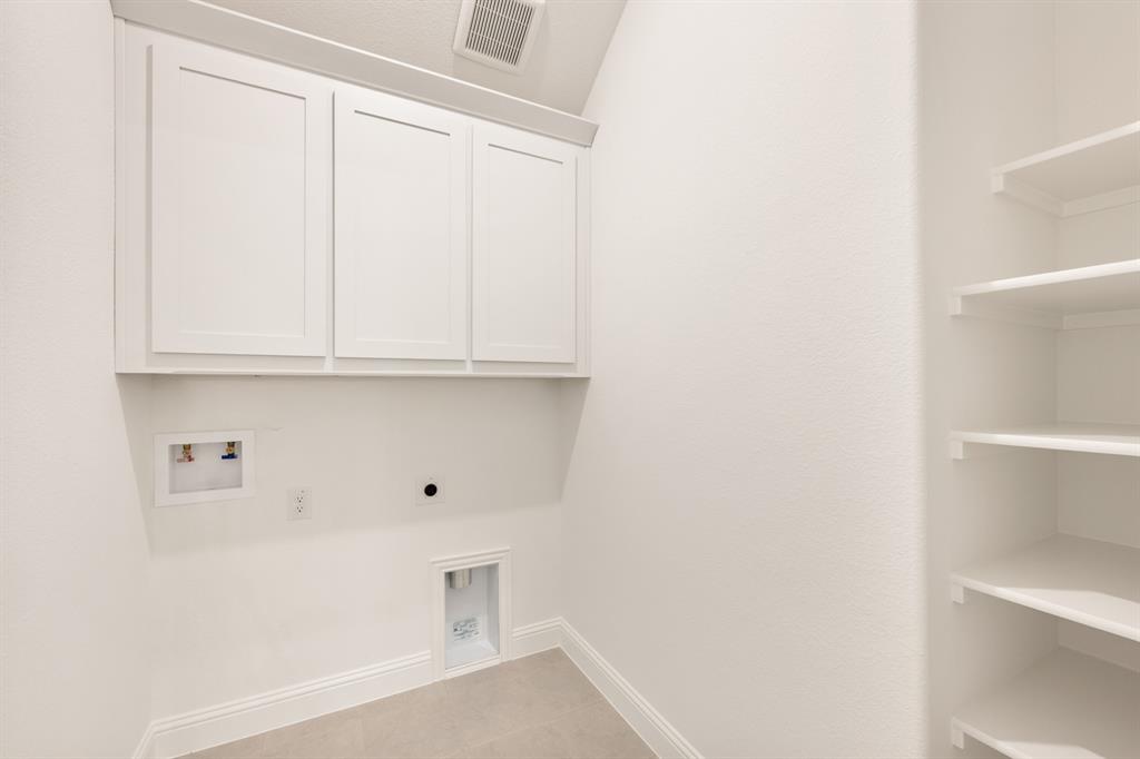 409 Loftsmoor Lane Red Oak, TX 75154 - Photo 15 of 40