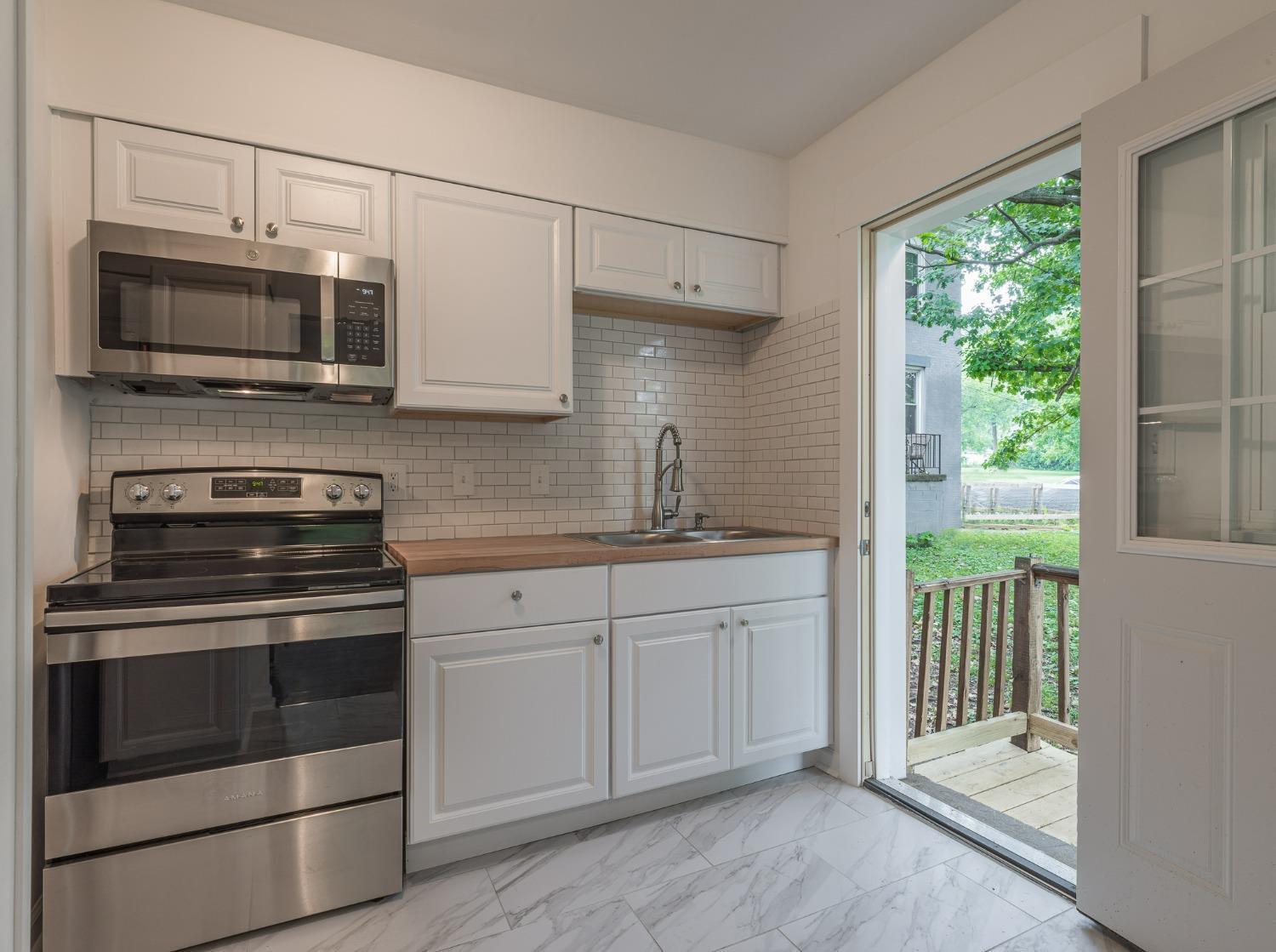 5008 Rapid Run Road Cincinnati, OH 45238 - Photo 6 of 32