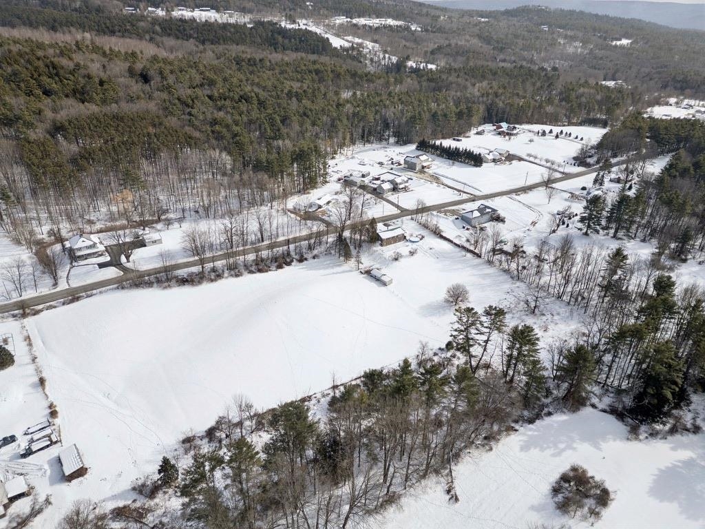 412 Winter Street Claremont, NH 03743 - Photo 3 of 29