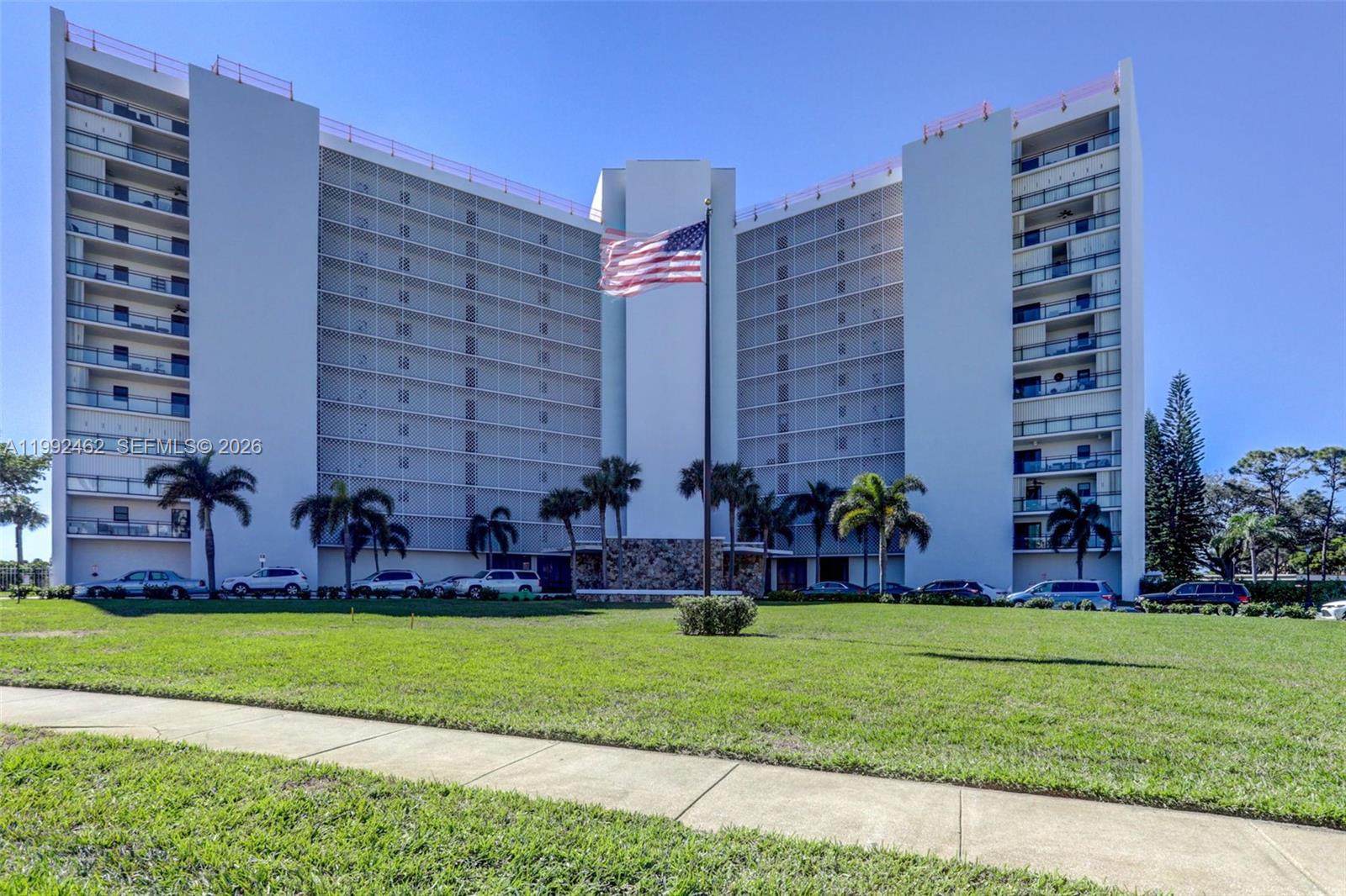 336 Golfview Road, Unit 311 North Palm Beach, FL 33408 - Photo 37 of 62