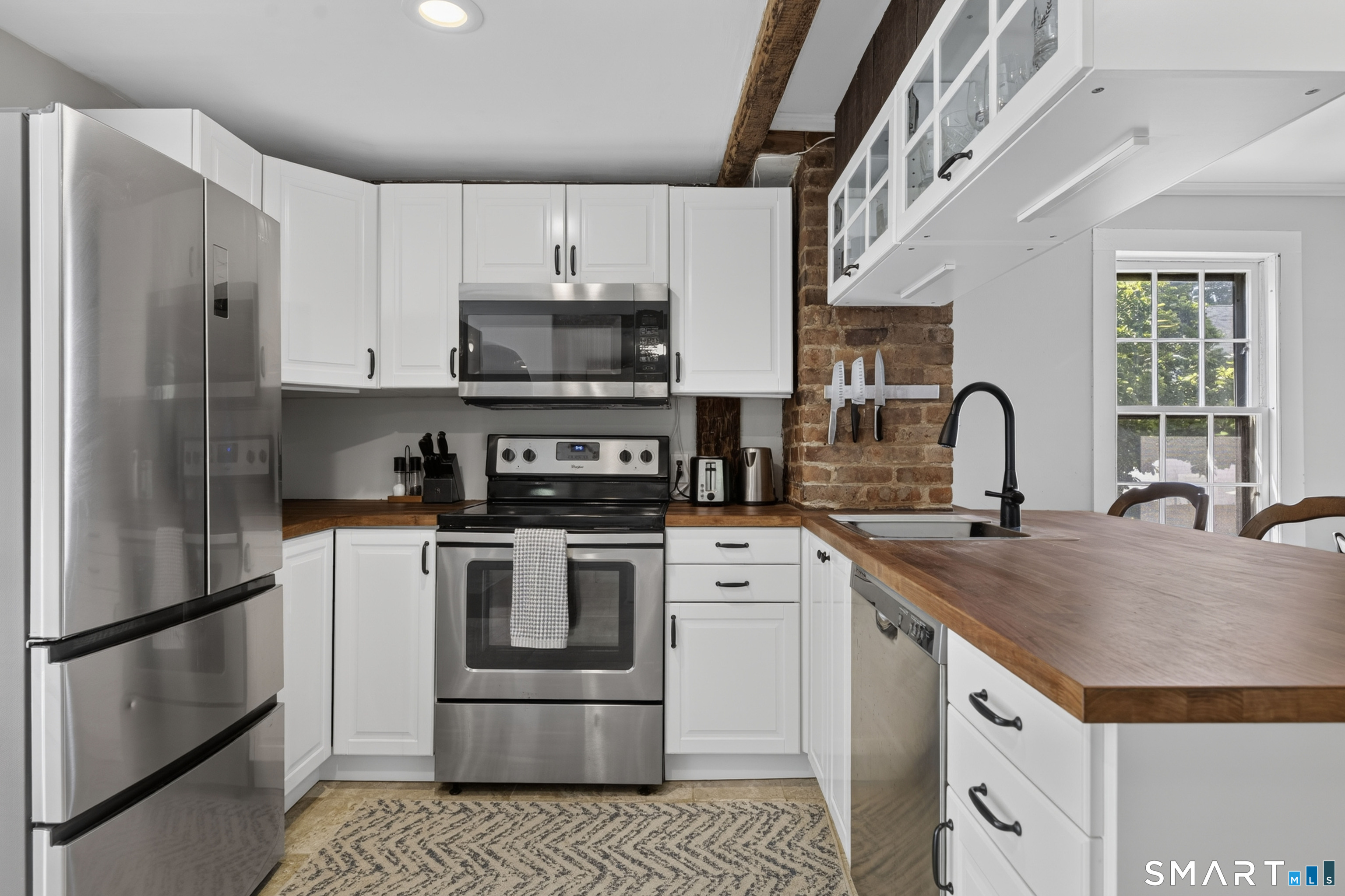 9 Cliff Street Stonington, CT 06378 - Photo 9 of 36