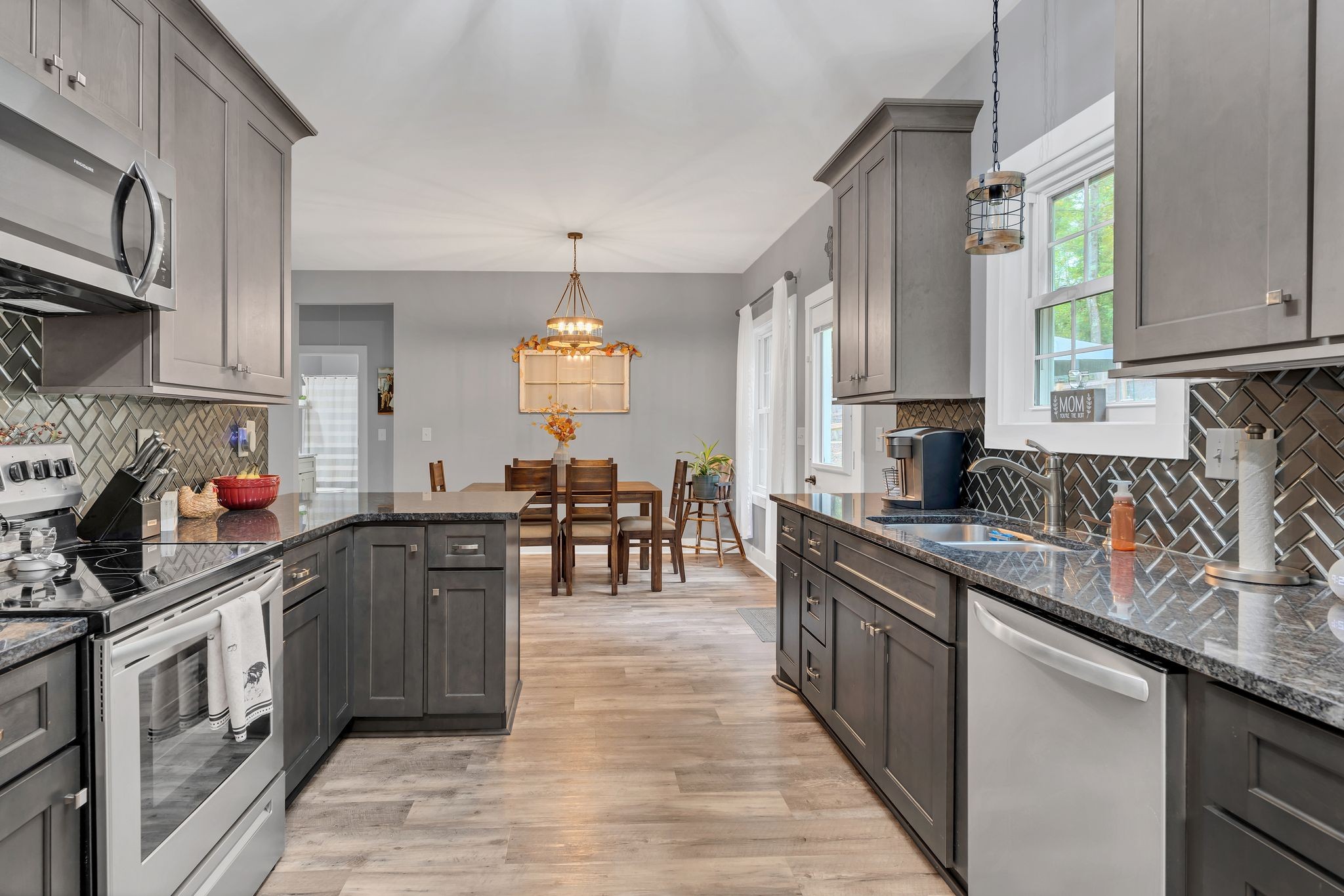1387 Dawson Road White Bluff, TN 37187 - Photo 7 of 31 Gallery Image 7