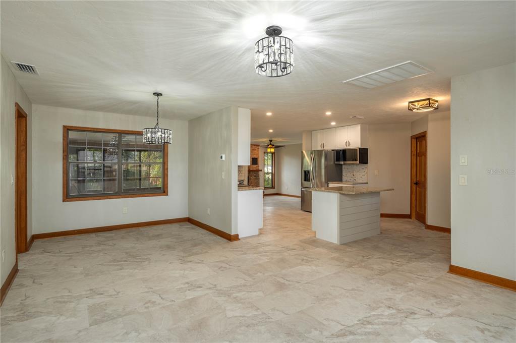 24 Lake Avenue Winter Haven, FL 33880 - Photo 11 of 39 Gallery Image 11