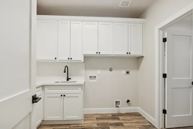 $2,200 | 1610 Newgulf Drive, Boling, TX 77420