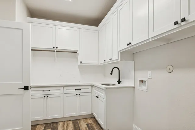 $2,200 | 1610 Newgulf Drive, Boling, TX 77420