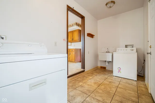 $550,000 | 3905 Little Hurricane Drive, Martinsville, IN 46151