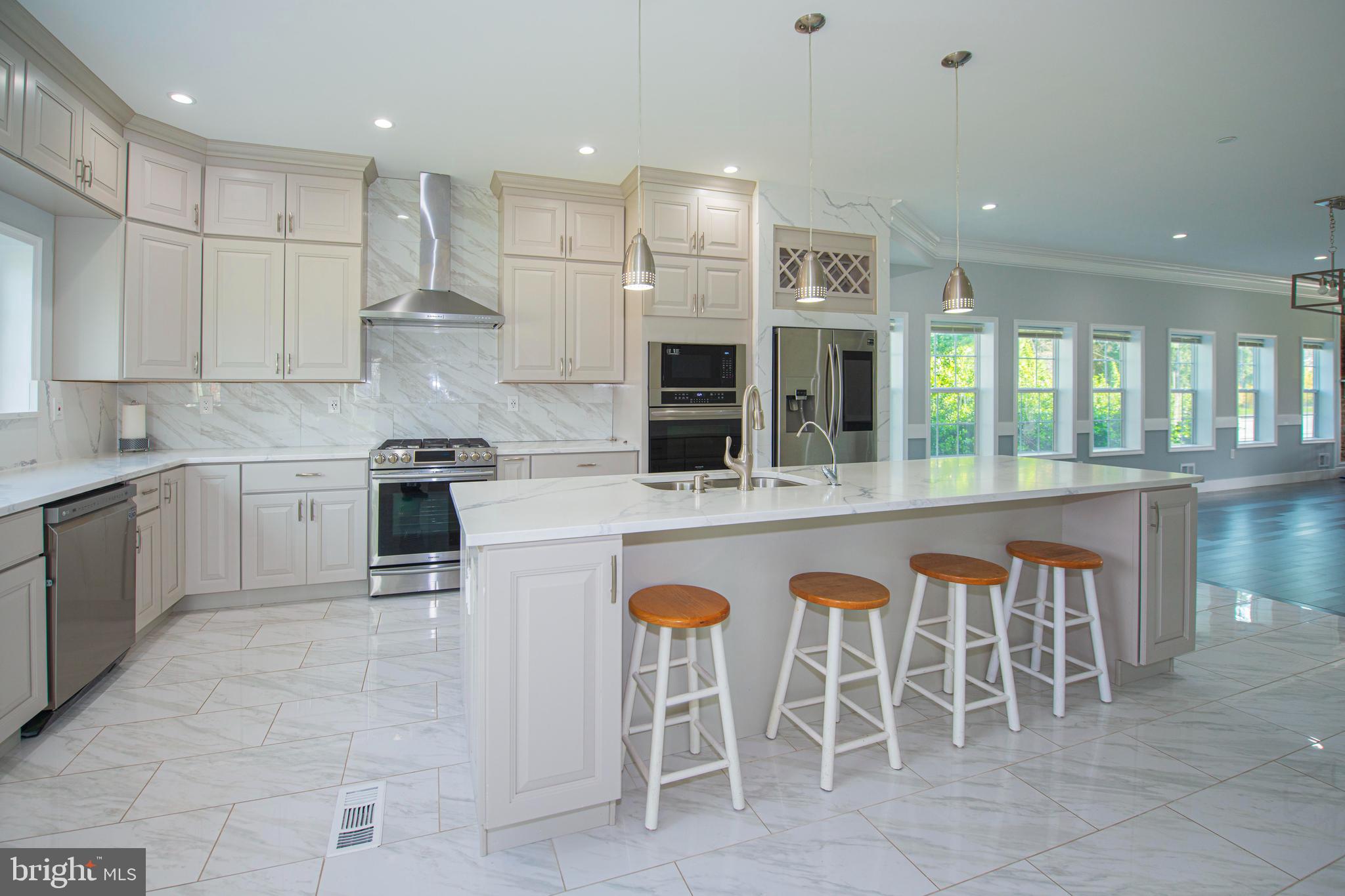 516 Riverside Road Baltimore, MD 21221 - Photo 11 of 59