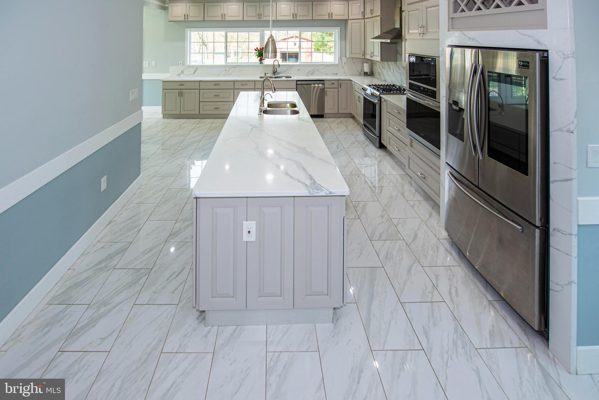 516 Riverside Road Baltimore, MD 21221 - Photo 12 of 59