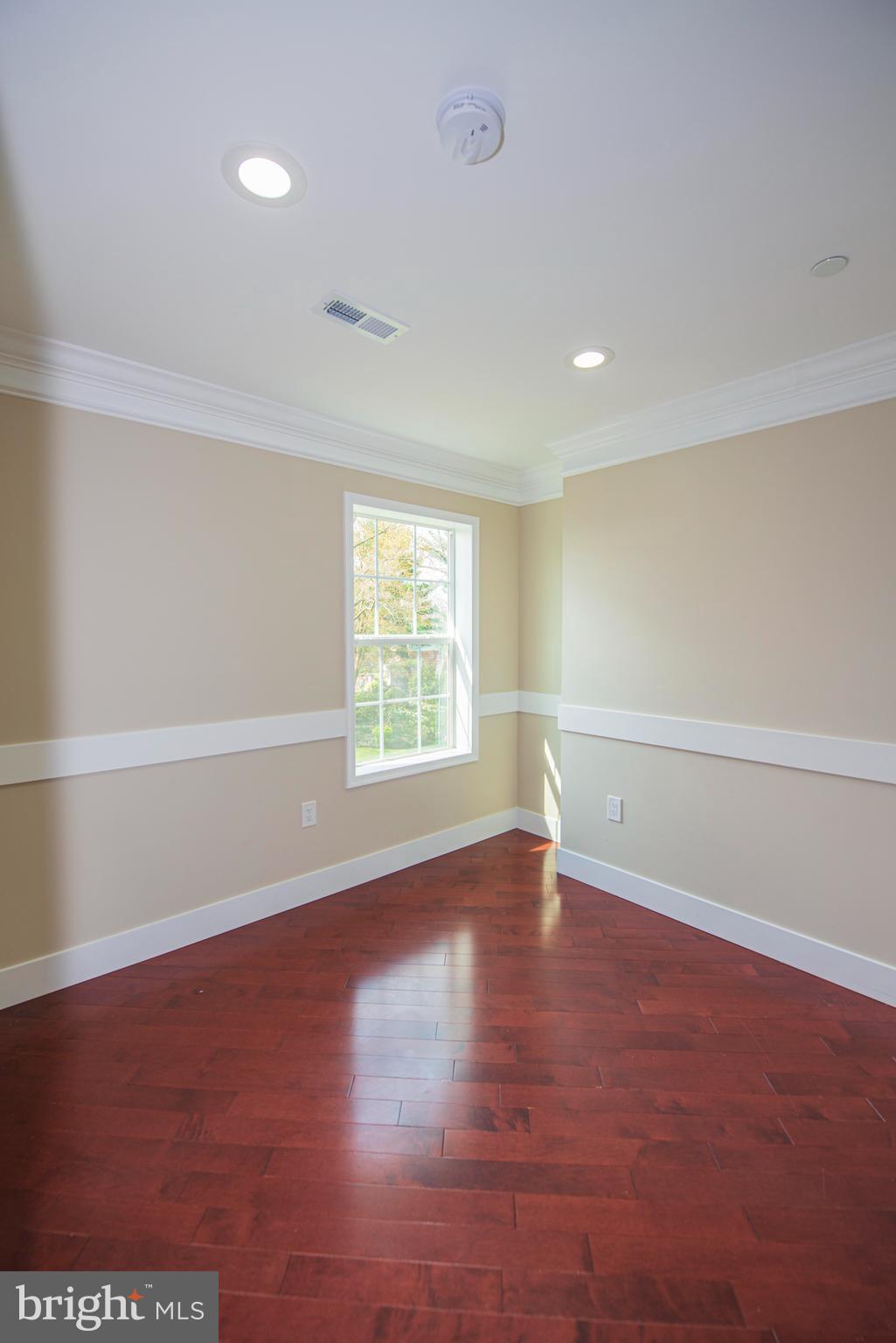 516 Riverside Road Baltimore, MD 21221 - Photo 27 of 59