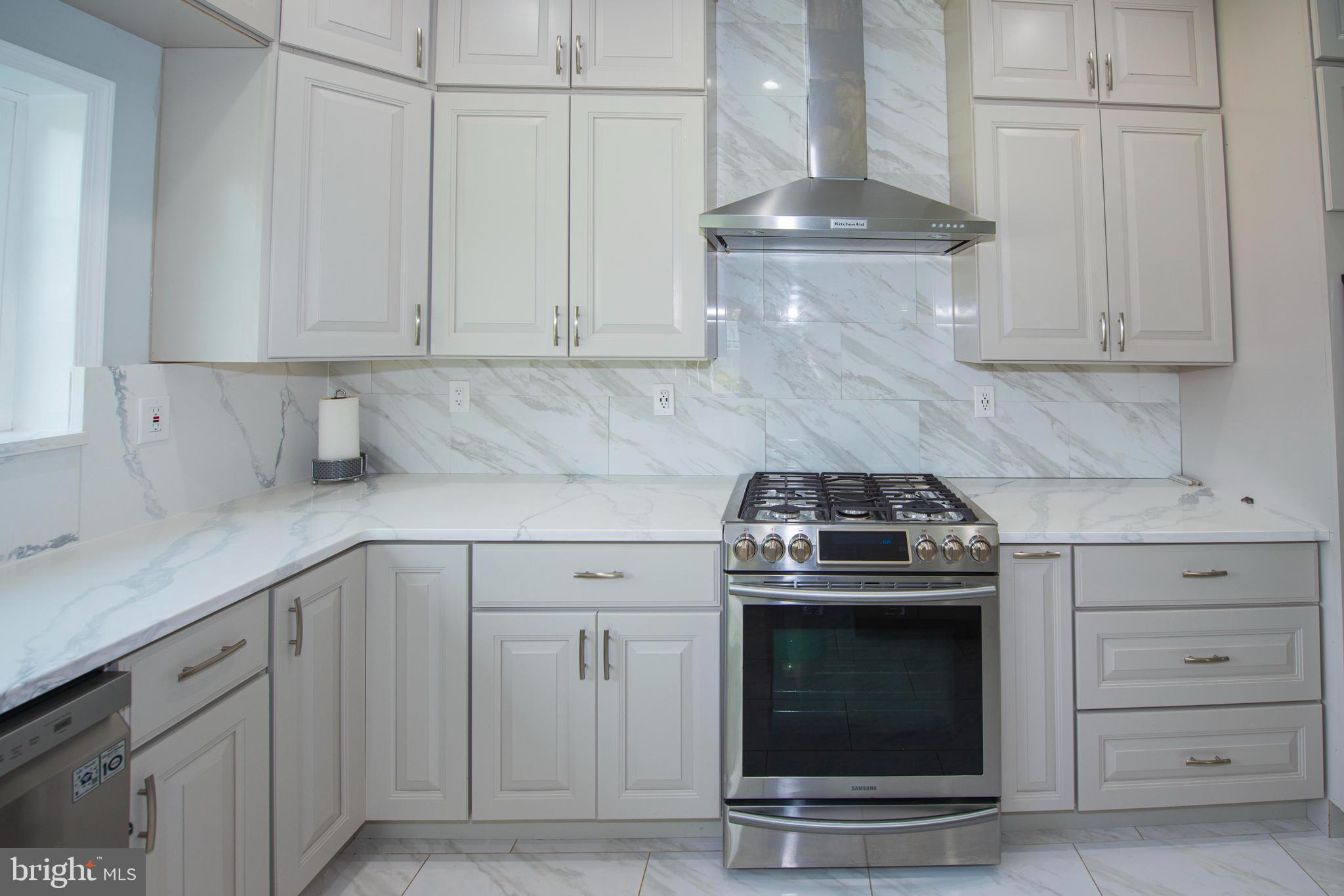 516 Riverside Road Baltimore, MD 21221 - Photo 10 of 59