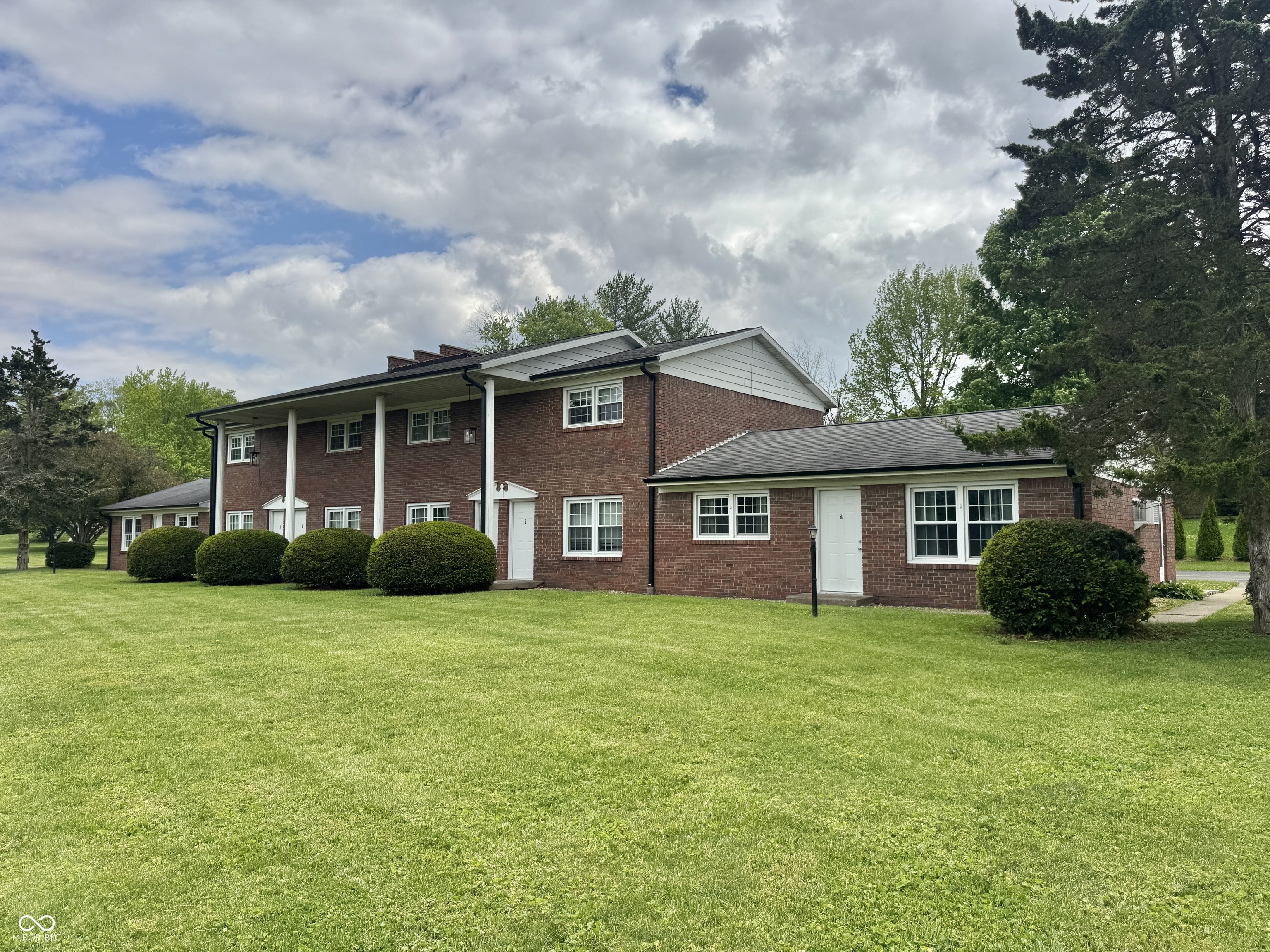 1002 Albin Pond Road Greencastle, IN 46135 - Photo 2 of 14