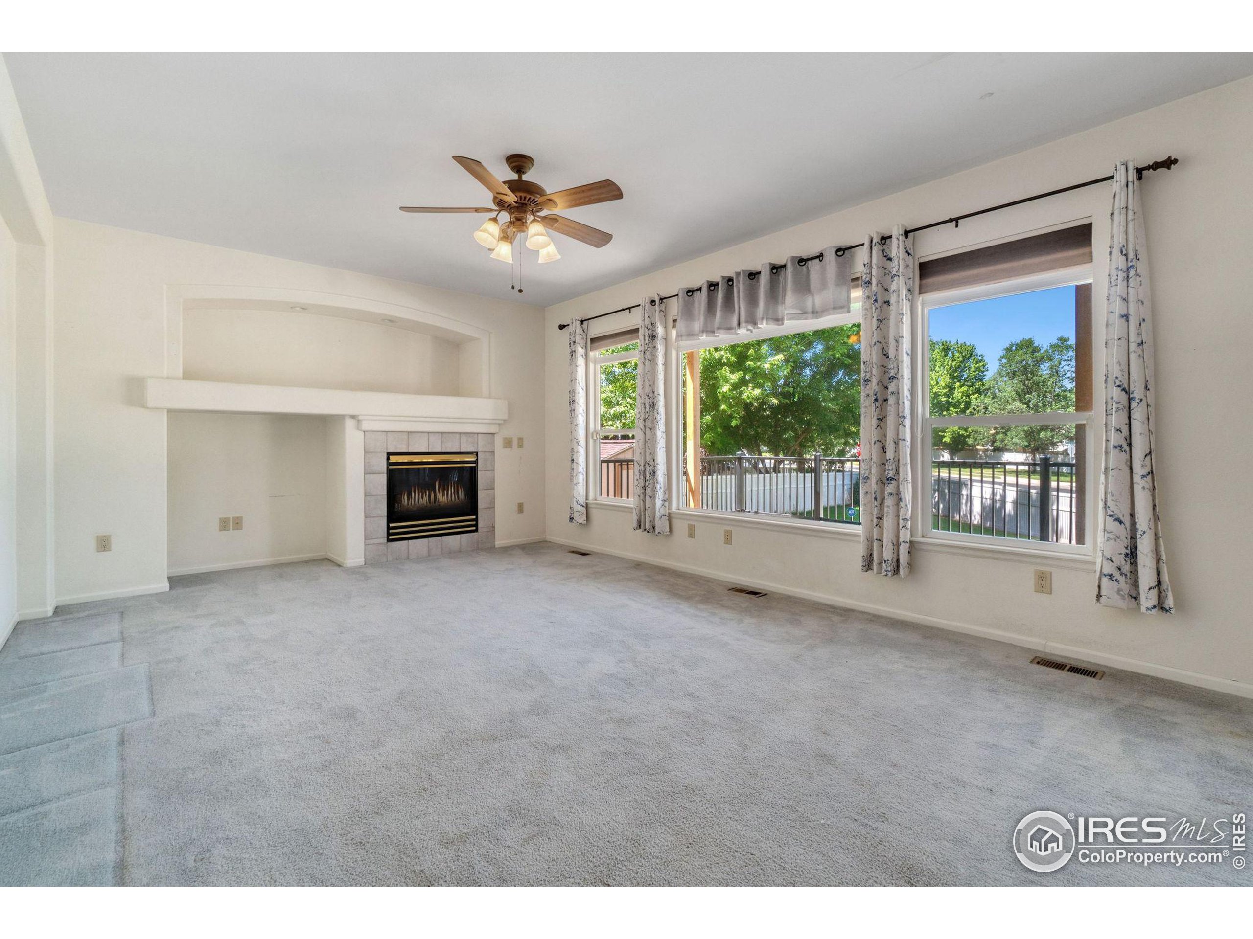 6512 Silverleaf Court Firestone, CO 80504 - Photo 11 of 29