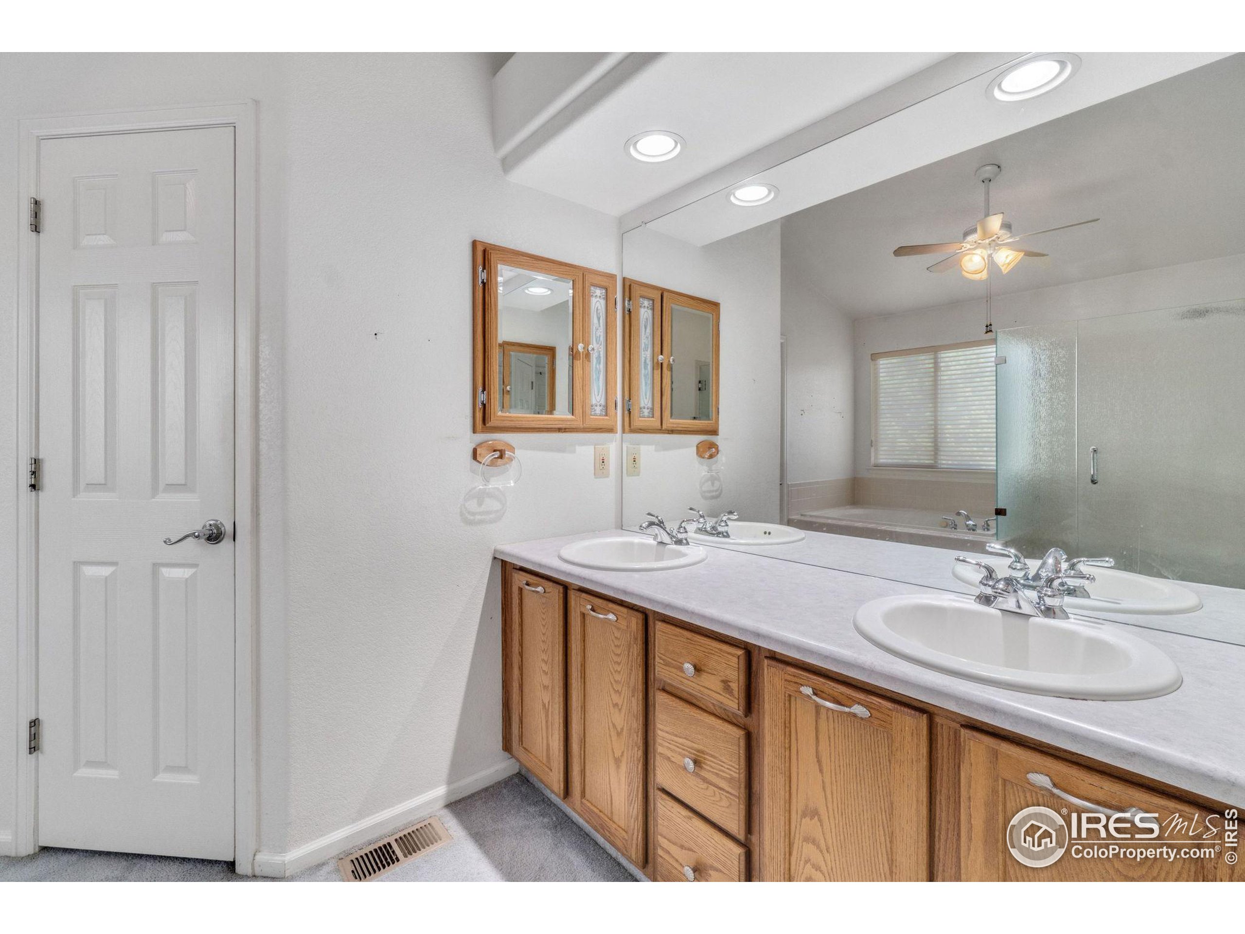 6512 Silverleaf Court Firestone, CO 80504 - Photo 17 of 29