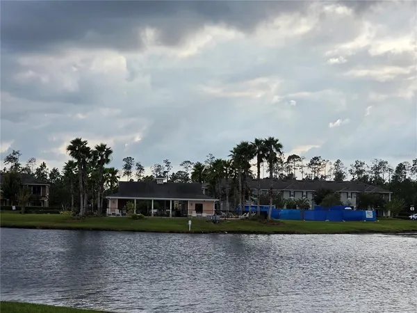 a view of a yard in front of house