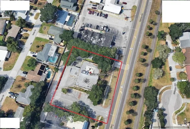 $15 | 2046 Bayshore Boulevard, Dunedin, FL 34698