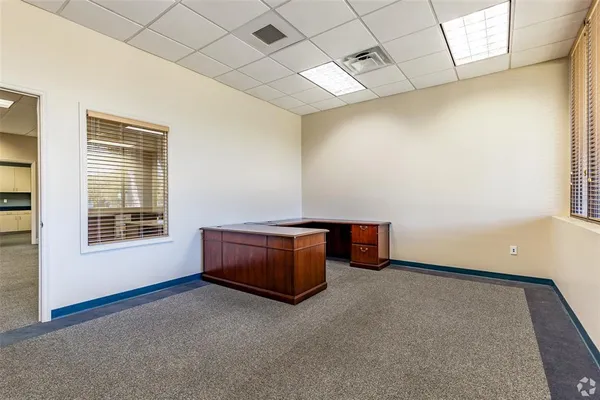 $15 | 2046 Bayshore Boulevard, Dunedin, FL 34698