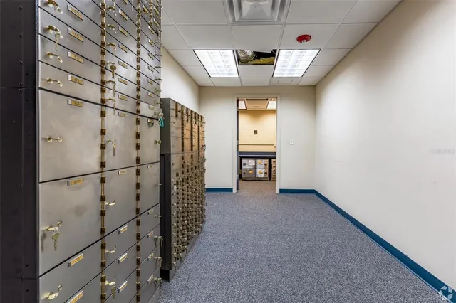 $15 | 2046 Bayshore Boulevard, Dunedin, FL 34698