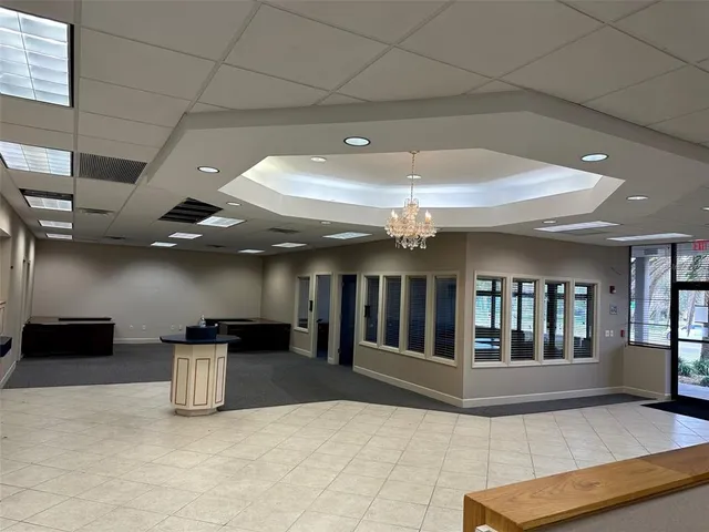 $15 | 2046 Bayshore Boulevard, Dunedin, FL 34698