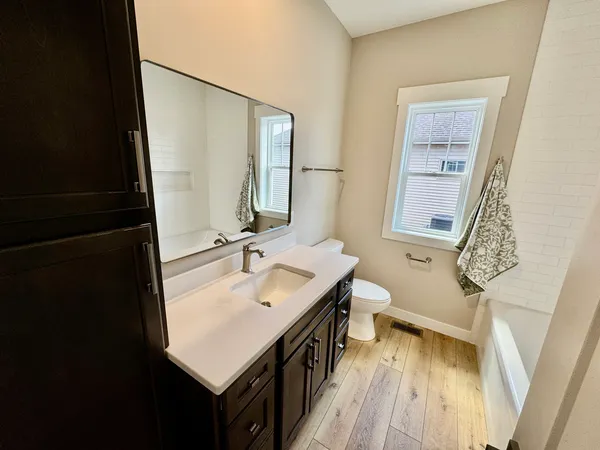 $595,000 | 1927 Parkside Drive, Sycamore, IL 60178