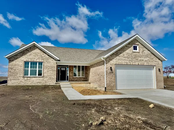 $595,000 | 1927 Parkside Drive, Sycamore, IL 60178