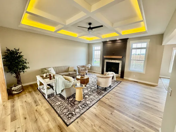 $595,000 | 1927 Parkside Drive, Sycamore, IL 60178