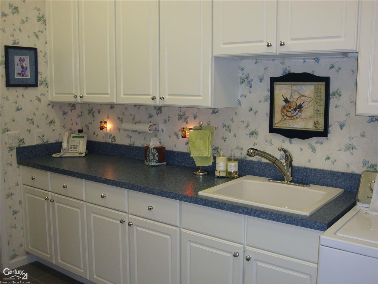 73601 Omo Road Armada, MI 48005 - Photo 21 of 72 8' Folding Counter