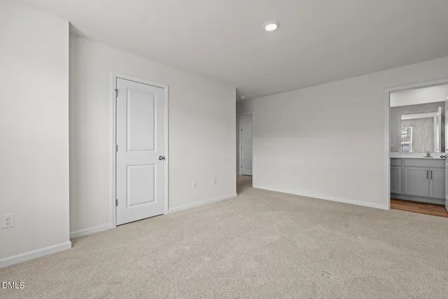 $1,650 | 122 March Creek Drive, Fuquay-Varina, NC 27526