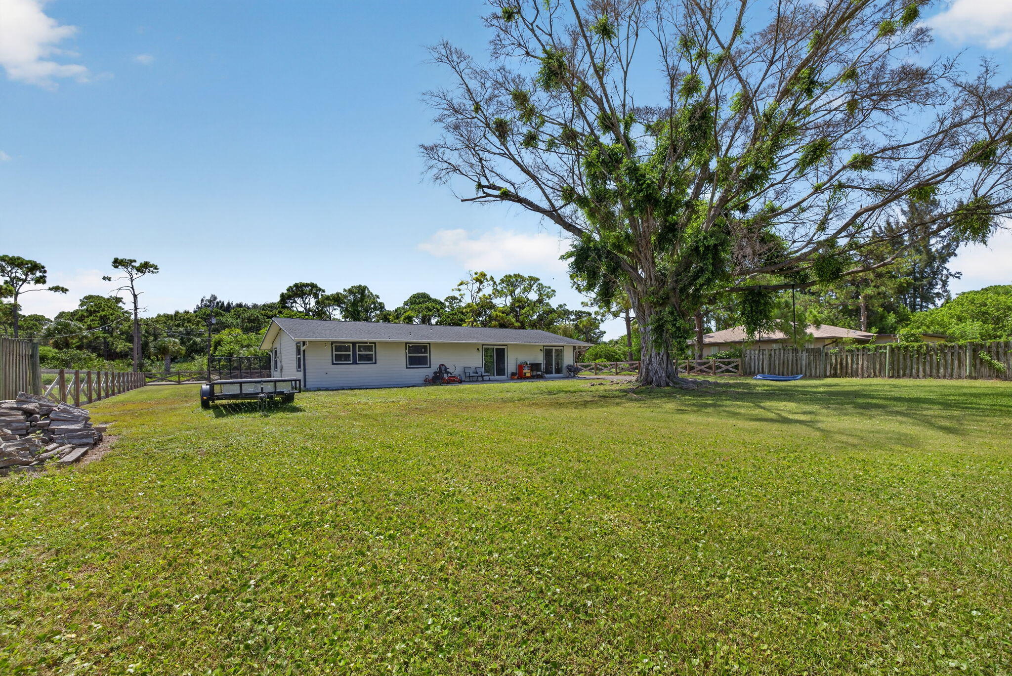 5912 Pinetree Drive Fort Pierce, FL 34982 - Photo 33 of 40 42-web-or-mls-3A5A1431