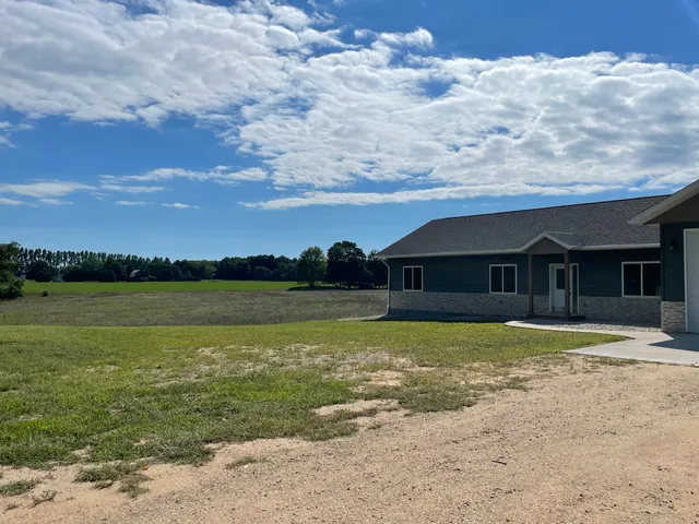 $450,000 | 2509 South 40th Avenue, Shelby, MI 49455